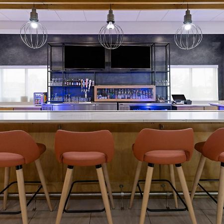 Holiday Inn & Suites - Savannah Airport - Pooler By Ihg Bagian luar foto