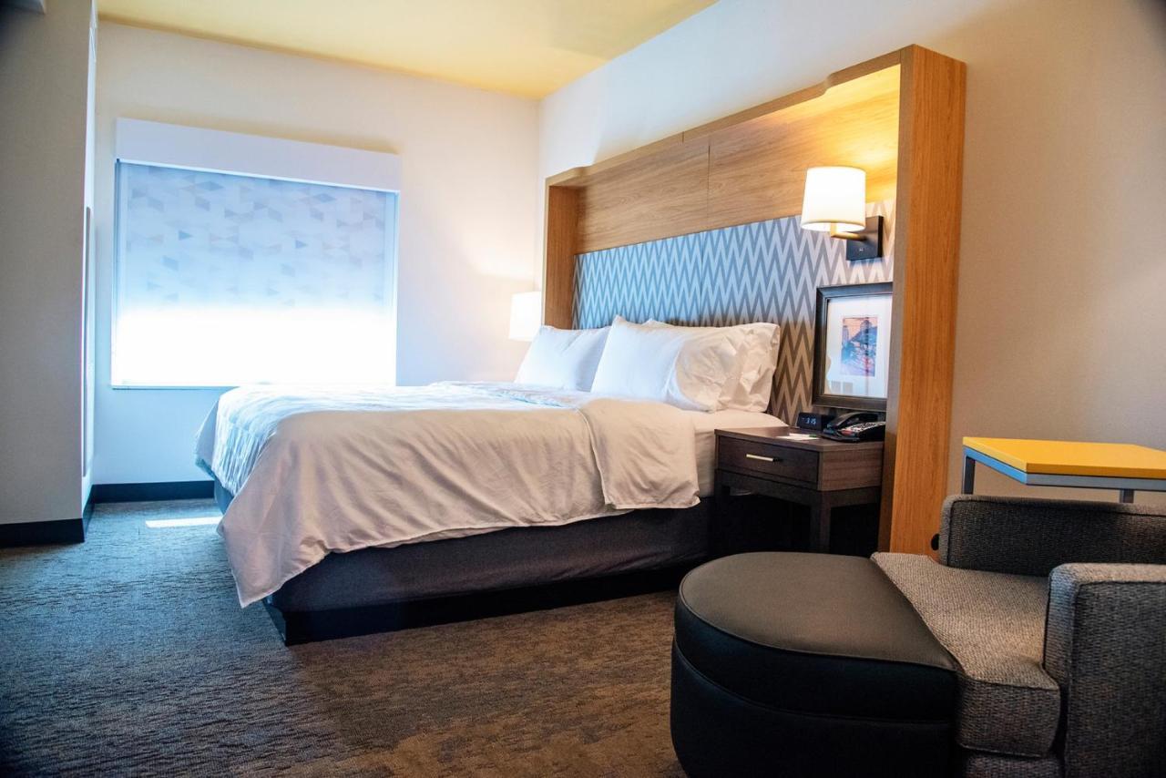 Holiday Inn & Suites - Savannah Airport - Pooler By Ihg Bagian luar foto