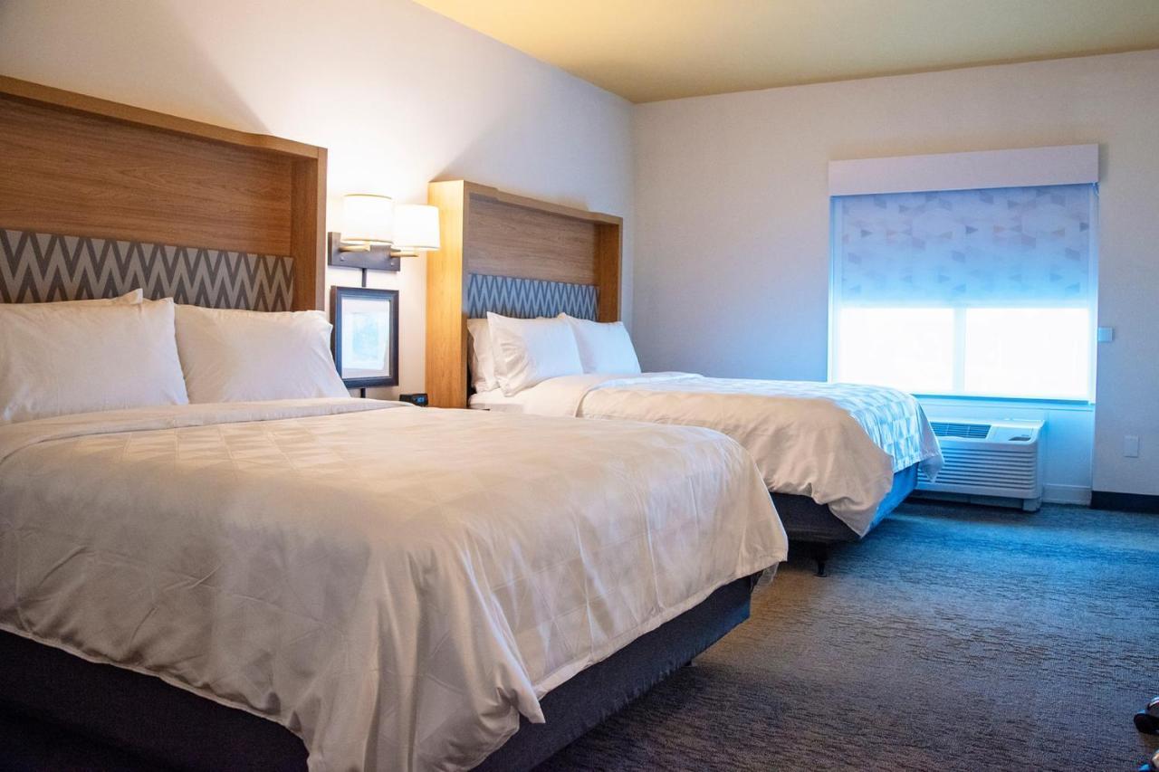 Holiday Inn & Suites - Savannah Airport - Pooler By Ihg Bagian luar foto