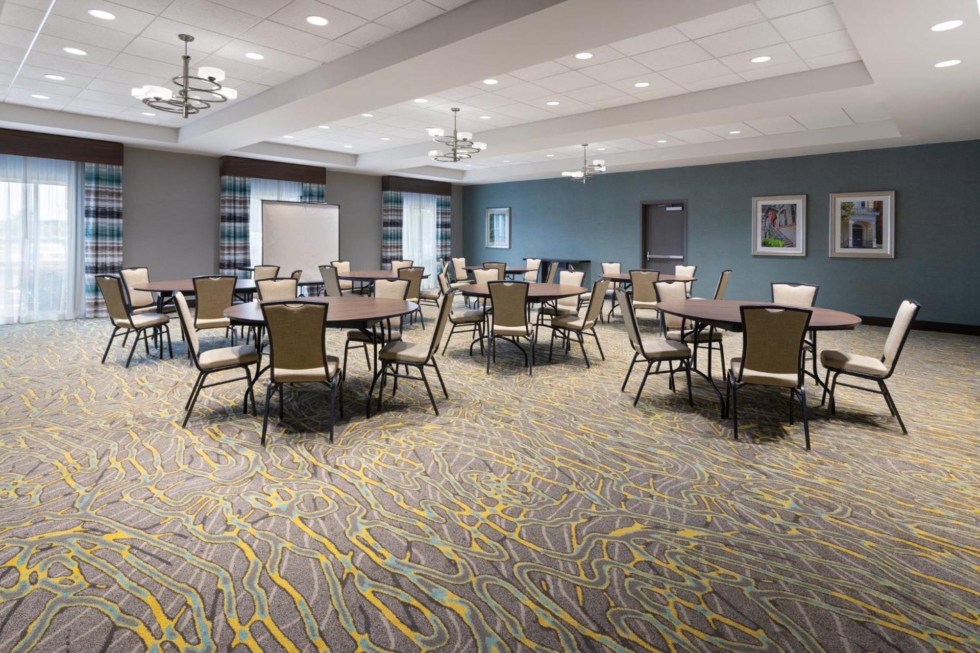 Holiday Inn & Suites - Savannah Airport - Pooler By Ihg Bagian luar foto