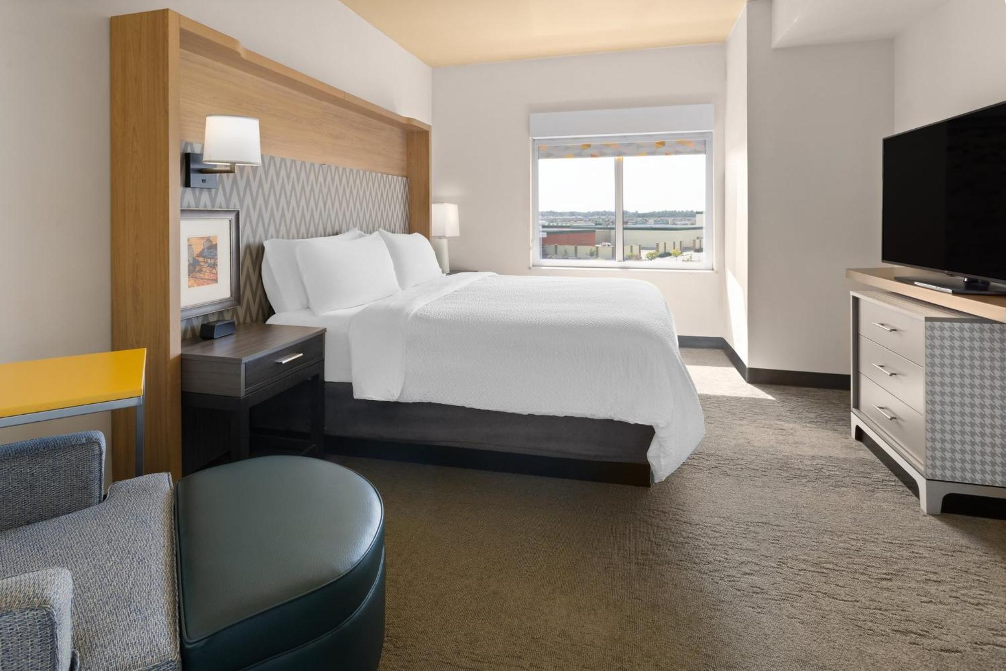 Holiday Inn & Suites - Savannah Airport - Pooler By Ihg Bagian luar foto