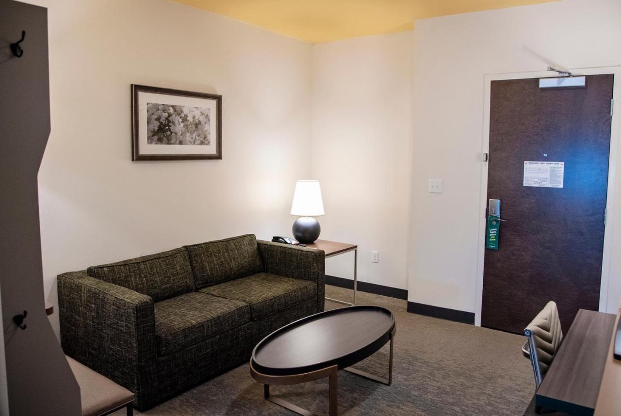 Holiday Inn & Suites - Savannah Airport - Pooler By Ihg Bagian luar foto